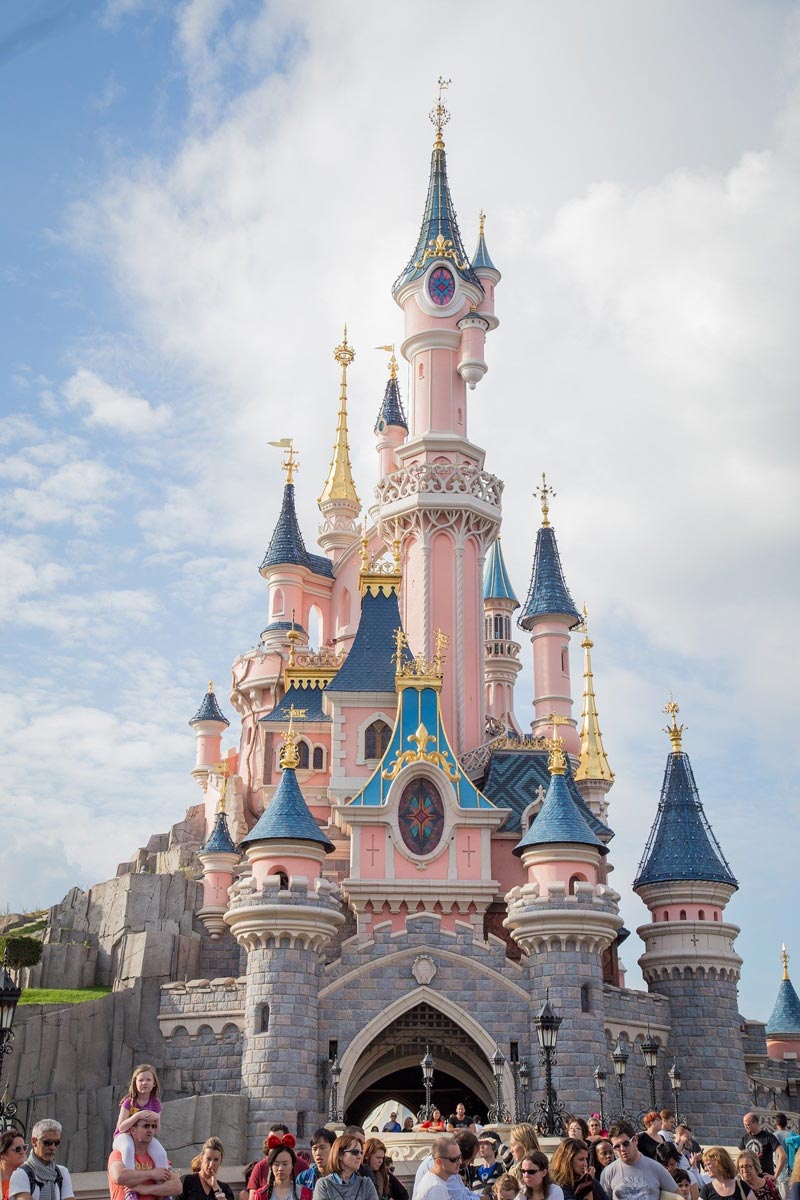 https://www.hotel-du-chateau.com/wp-content/uploads/sites/185/2020/07/hotel_vincennes_disneyland_1.jpg